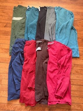 Men’s Long Sleeve shirt bundle size Large